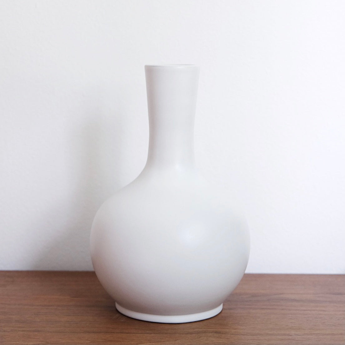 Medium Cremation Urn for Ashes – Modern Memorial for Loved One