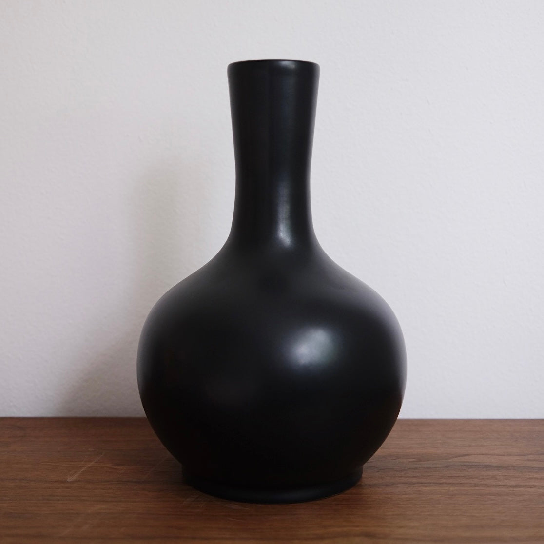 Medium Cremation Urn for Ashes – Modern Memorial for Loved One